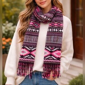 Be Clever Colorful Geometric Patterned Scarf